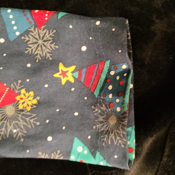 HOLIDAY TIME Christmas high rise fitted leggi… - Picture 13 of 15